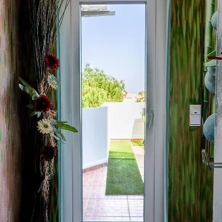 Lídia Villa *